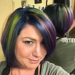 Meet your Posher, Cassandra